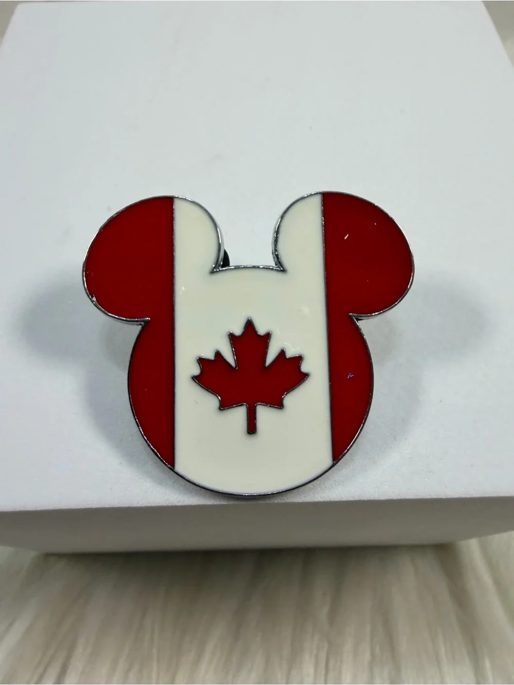 💙3/$20💙 Disney Red and White Mickey Canada Flag Enamel Pin